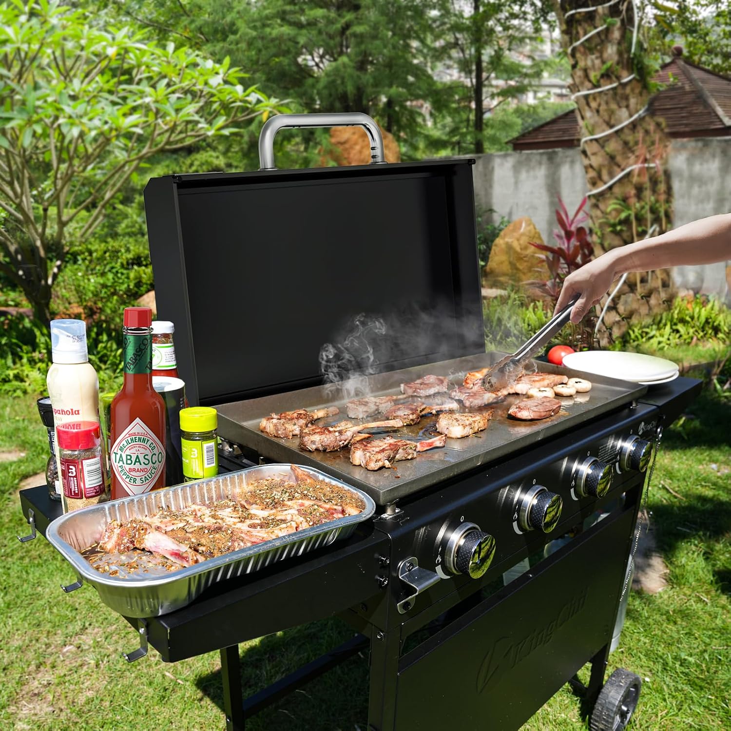 32" 4-Burner Hooded Griddle